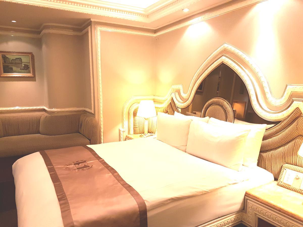 Charming Castle Hotel Taipei Esterno foto