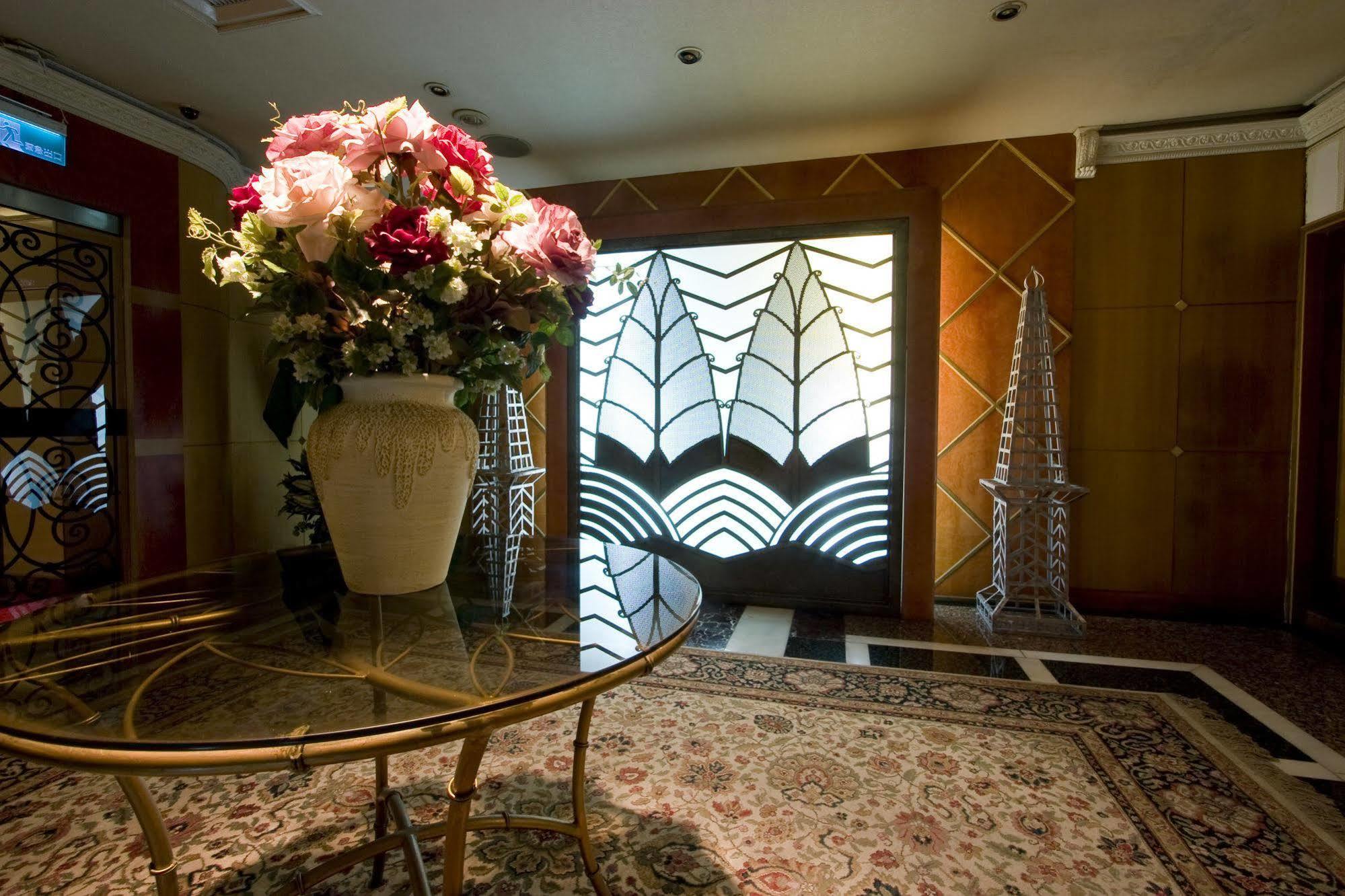 Charming Castle Hotel Taipei Esterno foto