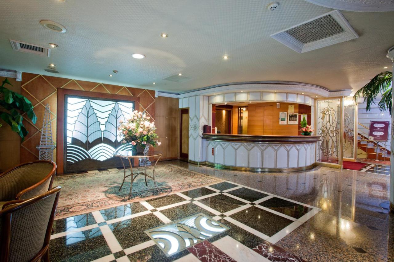 Charming Castle Hotel Taipei Esterno foto
