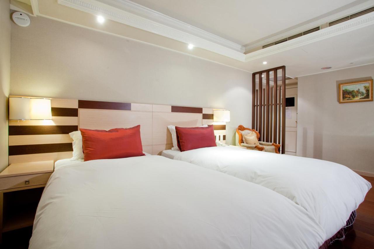 Charming Castle Hotel Taipei Esterno foto